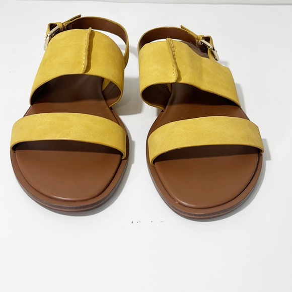 NATURALIZER Fairfax Sunset Yellow Faux Leather Sandals Size 8.5 - Picture 2 of 9